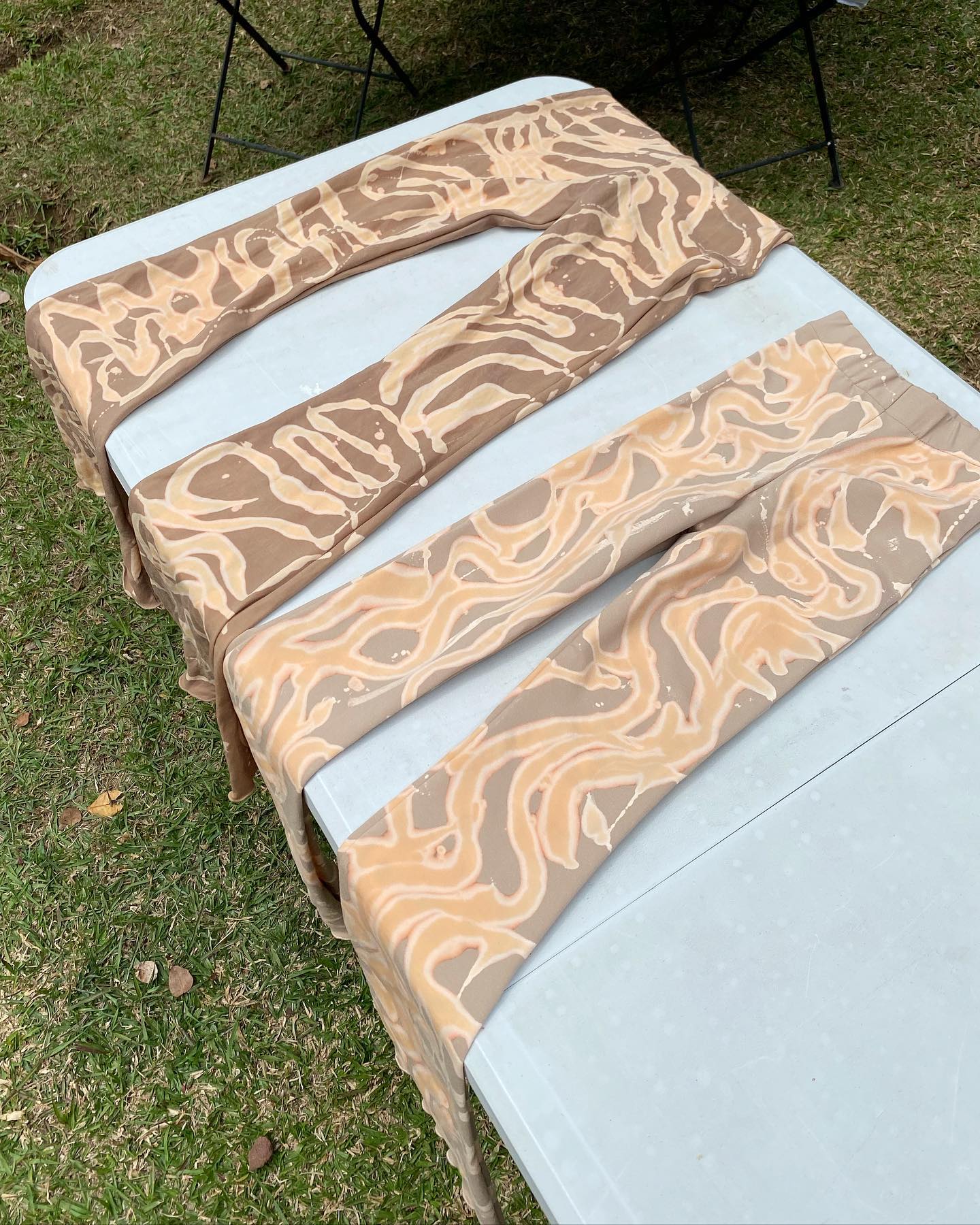 Pantalon Campana Beige Swirl – foto 8